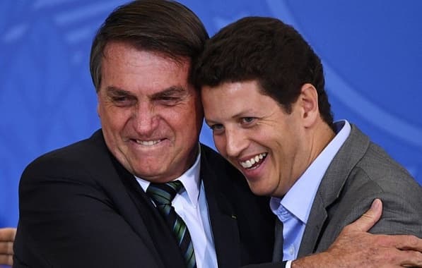 Bolsonaro ainda tem "esperança” de Ricardo Salles ser candidato pelo PL em 2024