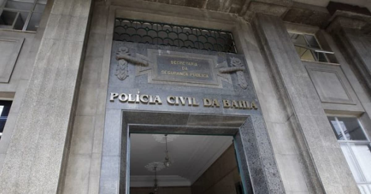Carteirada? Delegada da Polícia Civil da Bahia é acusada de tentar "furar fila" para confecção de identidade profissional 