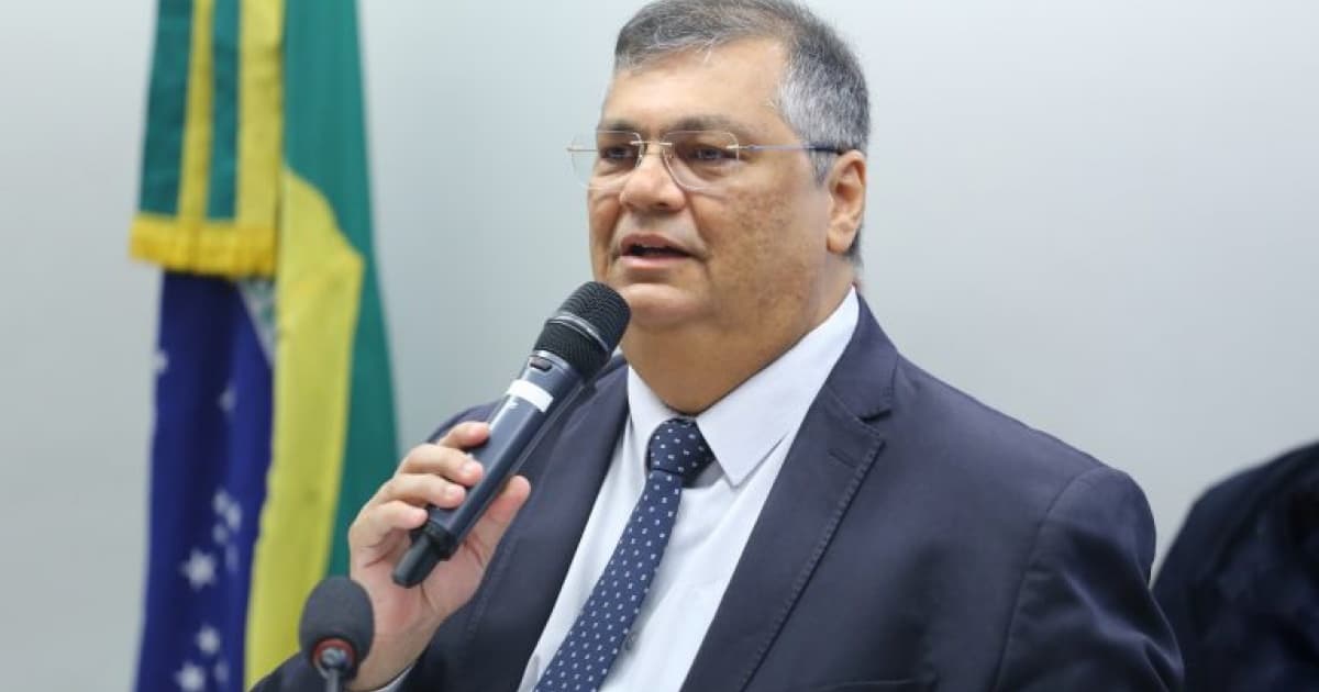 Ministros vão se licenciar para votar a favor de Dino