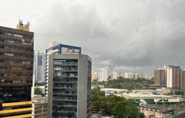 WhatsApp BN: Envie fotos e vídeos da chuva em Salvador para a redação do Bahia Notícias