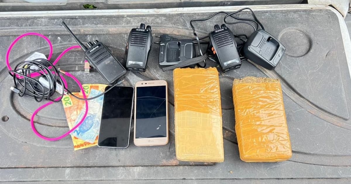 Homem é preso com drogas e rádios comunicadores no Centro de Salvador