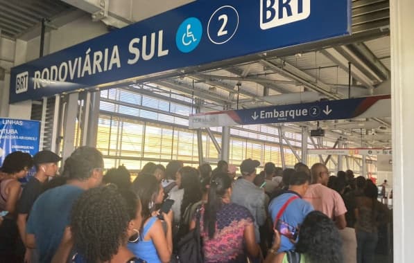 Falta de luz gera transtorno na estação do BRT da Rodoviária de Salvador