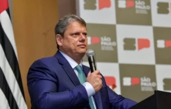 Tarcísio nega que vai sair do Republicanos para se filiar ao PL de Bolsonaro