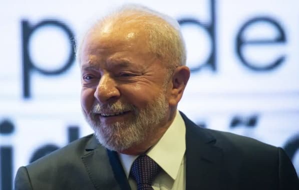 Governo vai lançar novo slogan para tentar "quebrar" polarização e melhorar aprovação de Lula
