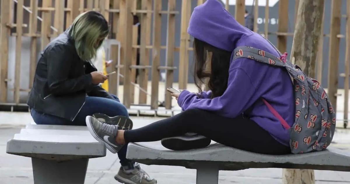 Flórida sanciona Lei que proíbe redes sociais para menores de 14 anos