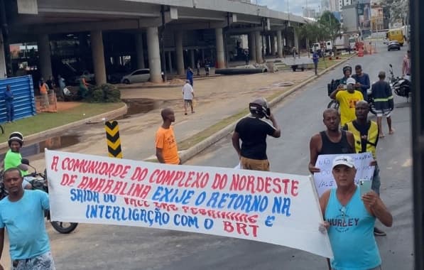 VÍDEO: Manifestantes reivindicam obras do BRT e bloqueiam parte da Av Juracy Magalhães