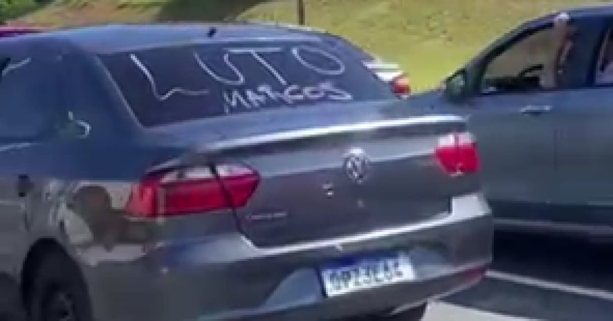 VÍDEO: Motoristas de aplicativo protestam após morte de colega em Salvador 