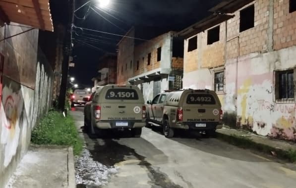 Constantes tiroteios, assassinatos e invasões fazem PM madrugar em Vila Verde, Salvador