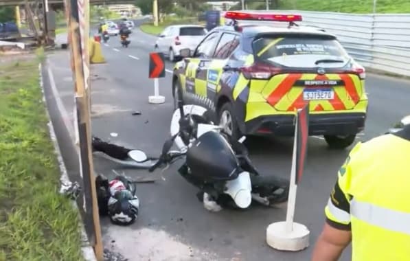 Motociclista e carona ficam feridos após acidente na Avenida ACM, em Salvador