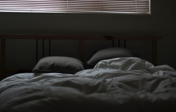 Reduzir luzes uma hora antes de dormir pode reduzir risco de diabetes durante gestação, diz estudo