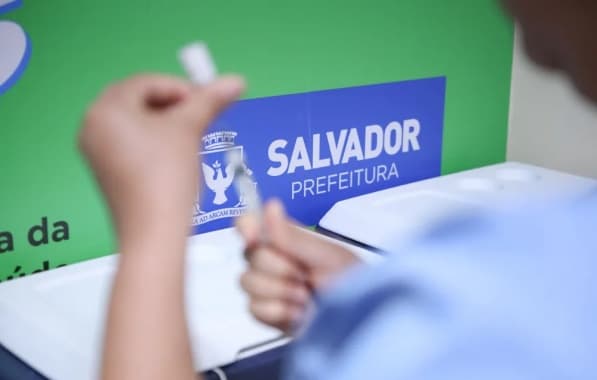 Cerca de 1,2 mil crianças já foram imunizadas contra dengue em Salvador, diz SMS