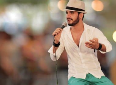 Cantor cubano Alexey Martinez faz show no Pelourinho neste sábado
