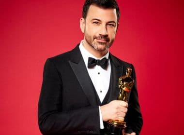 ‘Abrirei o envelope correto’: Kimmel brinca ao agradecer novo convite para apresentar Oscar