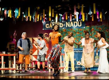 Espetáculo musical ‘De Um Tudo’ encerra 11º ano do Domingo no TCA