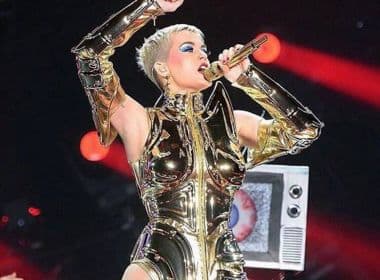 Bandidos armados tentam roubar caminhão com figurinos de Katy Perry no Rio