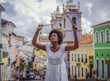 Longa ‘Maestrina da Favela’ abre ‘CineClube Tela Preta’ nesta quarta em Salvador