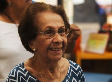 Escritora baiana Betty Coelho recebe homenagem da Biblioteca Juracy Magalhães Jr