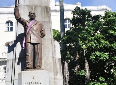 Estátua de J. J. Seabra no Comércio será restaurada; investimento é de R$ 82 mil