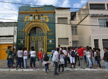 Estudantes remontam Independência da Bahia em visita por espaços históricos de Salvador