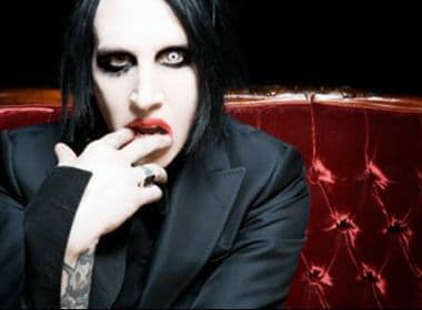 Marilyn Manson interrompe show após sofrer colapso no palco; veja vídeo