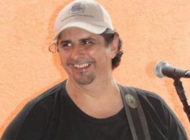 Guitarrista do Virgulóides, Marcello Cassettari morre após quebrar costela