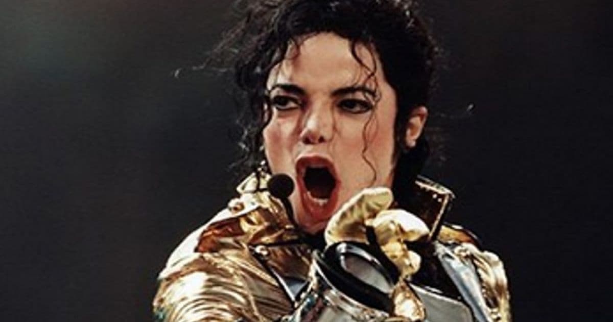 Após denúncias de assédio, estátua de Michael Jackson é retirada de Museu na Inglaterra