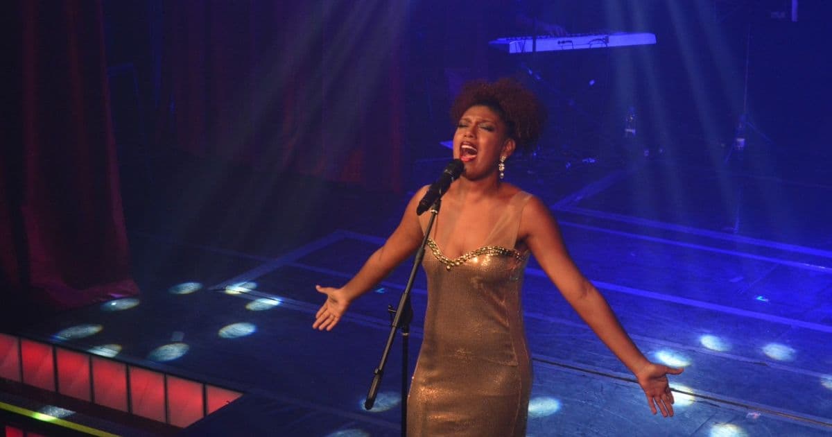 Campeã do 'The Voice', Mylena Jardim apresenta tributo a Whitney Houston em SSA