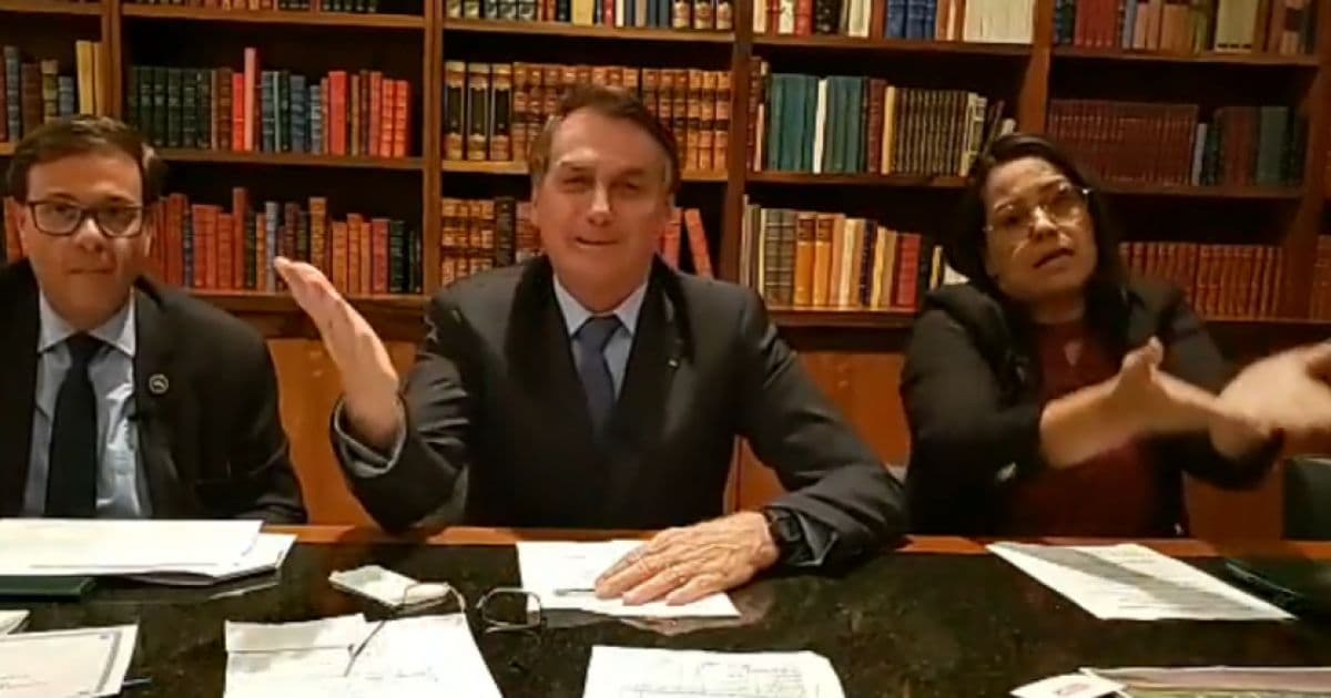 Sem provas, Bolsonaro acusa DiCaprio de colaborar com queimadas na Amazônia