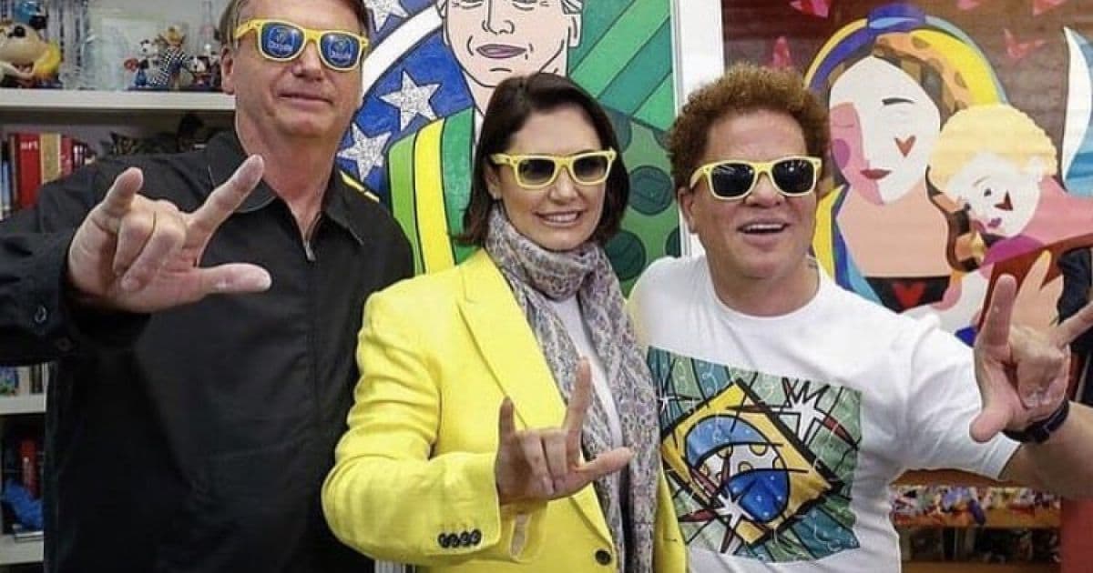 Nos Estados Unidos, Jair Bolsonaro e Michelle visitam ateliê de Robero Britto 