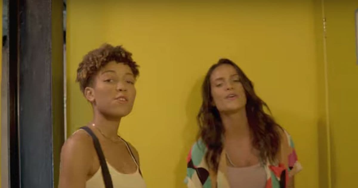 Cantora feirense Juli lança clipe de 'Girassol' com participação de Ju Moraes