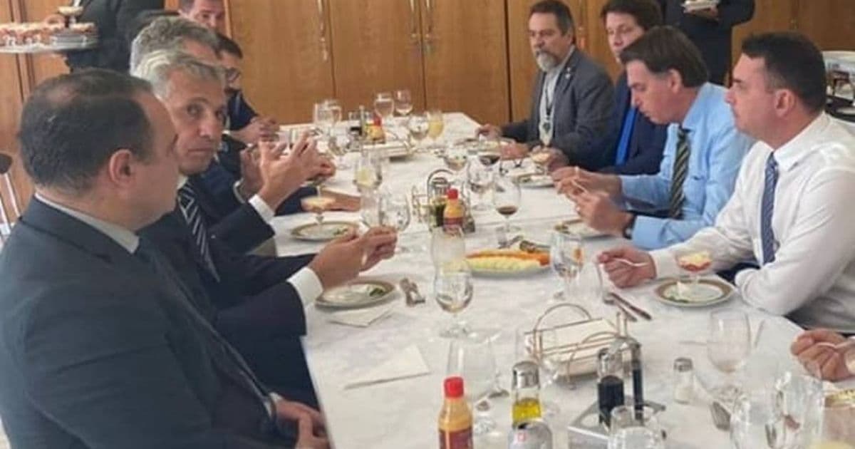 Após compartilhar vídeo, Bolsonaro convidou Mário Frias para almoço com aliados