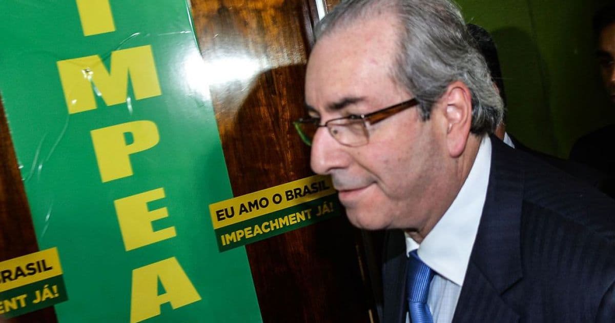 Eduardo Cunha organiza noite de autógrafos para lançar livro sobre impeachment de Dilma 