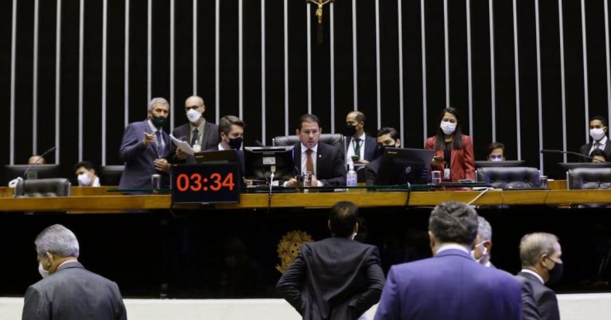 Congresso derruba vetos de Bolsonaro em PL e libera R$ 700 milhões da Lei Aldir Blanc