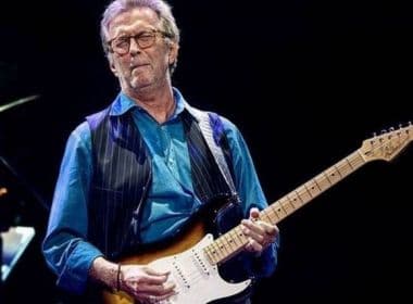 Eric Clapton anuncia que não fará shows em locais que exijam público vacinado