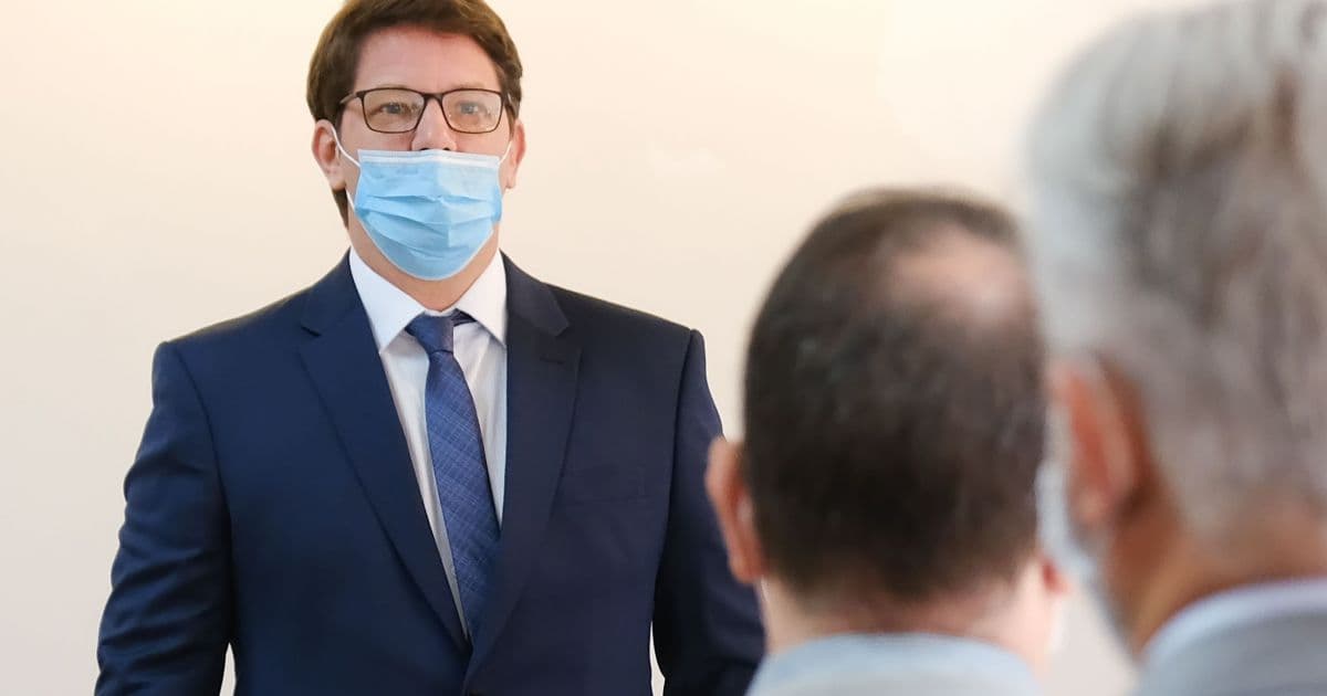 Mario Frias veta exigência de comprovante de vacina em eventos apoiados pela Rouanet