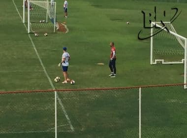 Próximo de ser anunciado pelo Bahia, goleiro Rafael Santos treina no Fazendão