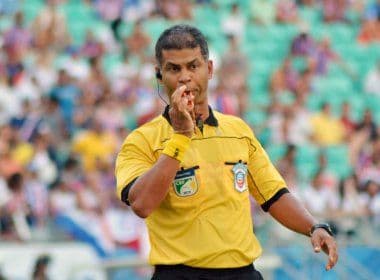Gleidson Santos Oliveira apita 2ª semifinal entre Bahia e Juazeirense