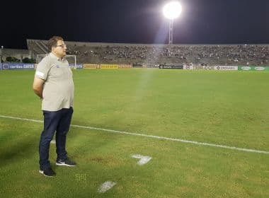 Guto Ferreira reclama de faltas do Botafogo-PB e avalia: 'Bahia foi inteligente'