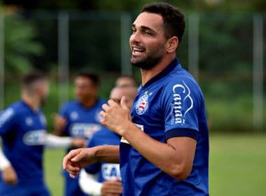 Gilberto treina com elenco do Bahia e vai enfrentar o Paraná
