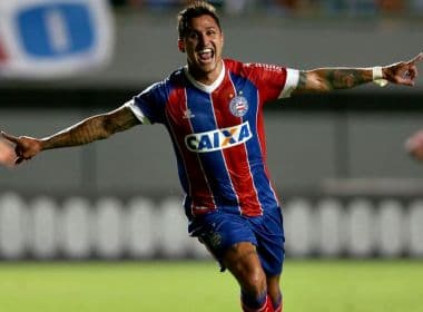 Vinicius comemora gols marcados no triunfo sobre o Paraná e exalta torcida do Bahia