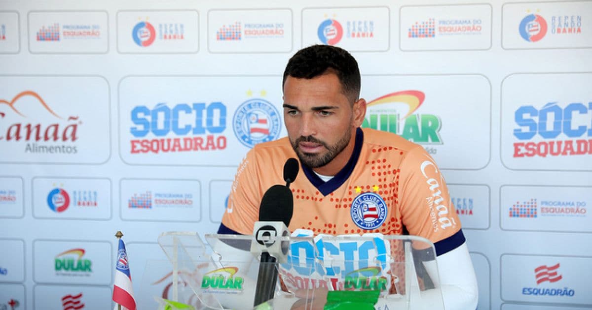 Após eliminação do Bahia, Gilberto revela que pediu para ser substituído