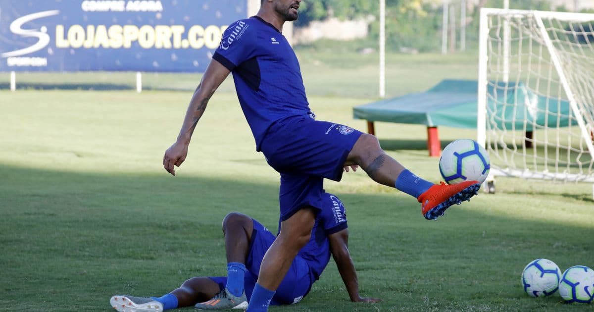 Bahia recebe proposta do futebol japonês pelo atacante Gilberto