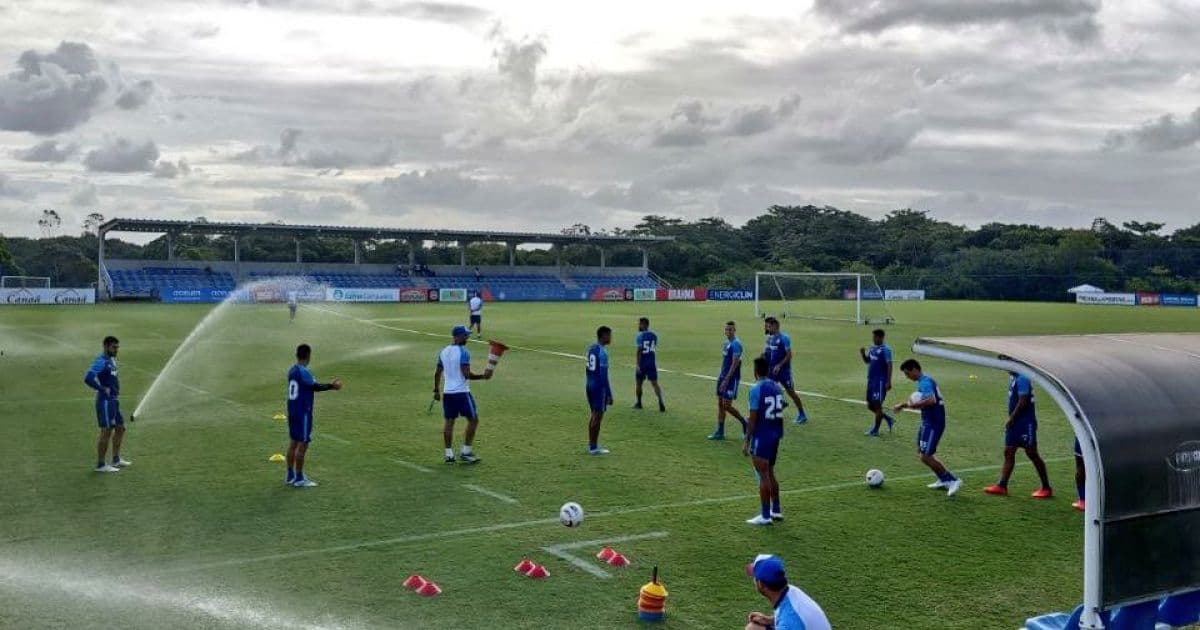 Finalizações e bolas paradas marcam último treino do Bahia antes encarar o Vila