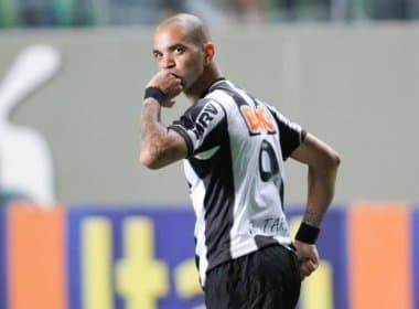 Tardelli confia no fico de Ronaldinho e quer base para Libertadores