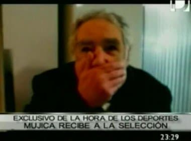 Mujica xinga dirigentes da Fifa por punição a Suárez