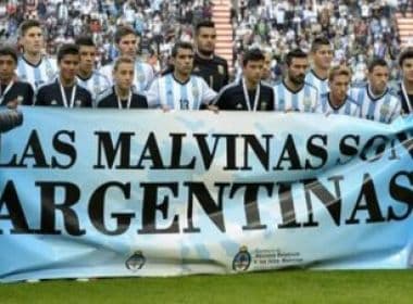 Por faixa reivindicando as Ilhas Malvinas, Fifa aplica multa a seleção argentina de futebol