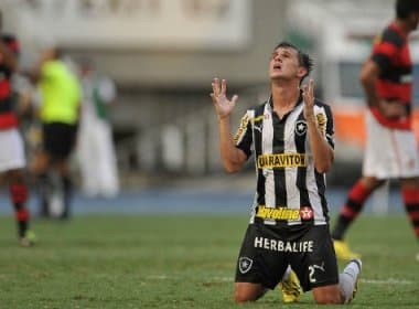 Na Justiça, Lucas consegue rescisão e deixa o Botafogo