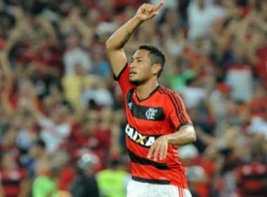 Flamengo segura documentação de Hernane por atraso em pagamento
