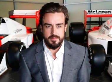  Alonso desmaiou três segundos antes de acidente, afirma revista alemã