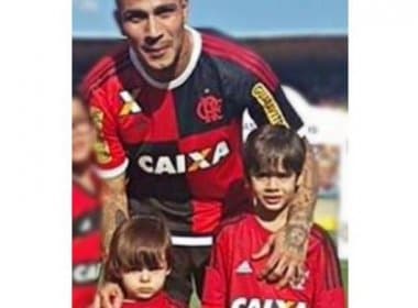 Atacante do Flamengo realiza &#039;sonho&#039; de Cristiano Araújo